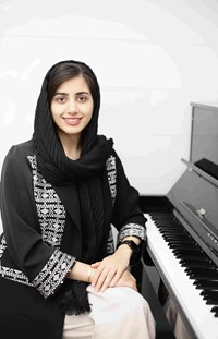 شکوفه عامری